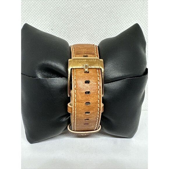 Michael Kors Parker MK5633 Women's Tan Leather Strap Analog Dial Watch NUL30 - Picture 5 of 11